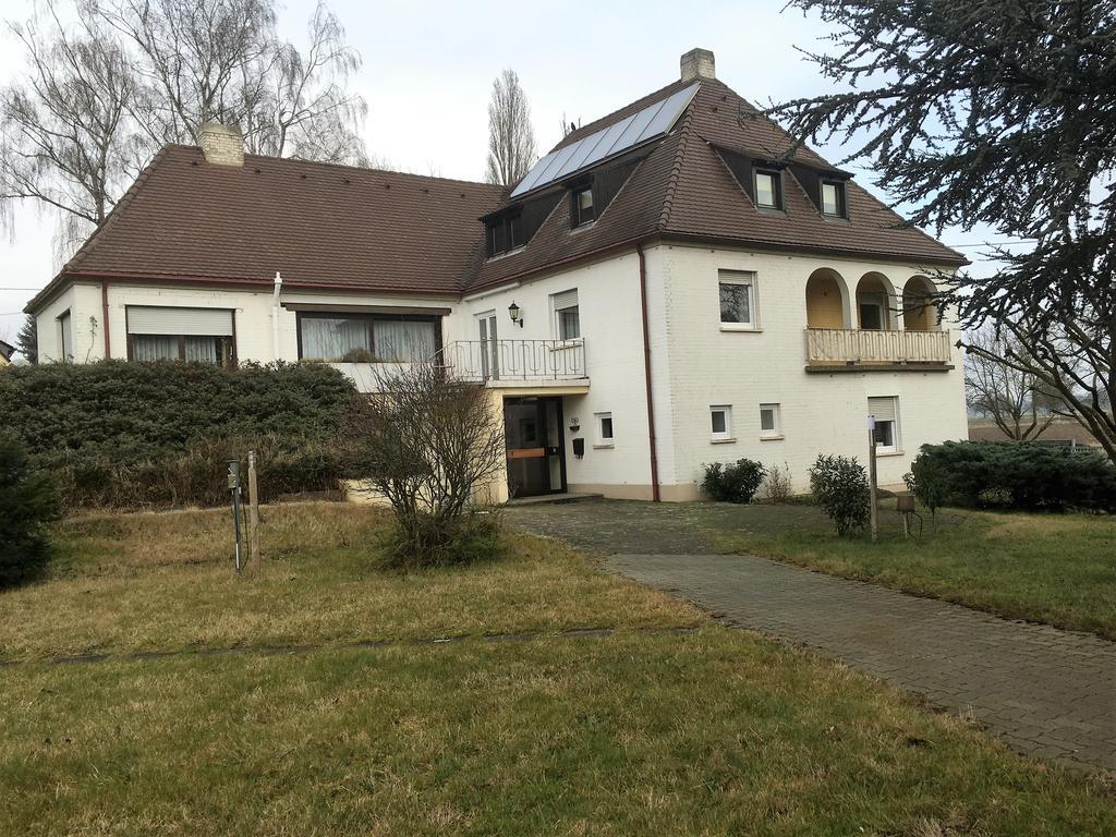 Gaestehaus An Der Rheinbruecke Altlussheim Экстерьер фото